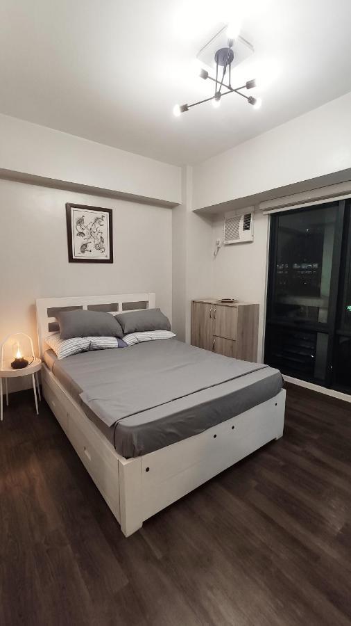 Resort Living Condominium Unit In Metro Manila Exterior foto